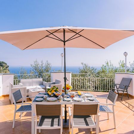 Infinity Experience Casa Vacanza Incantevole Con Terrazzo Скала Екстериор снимка
