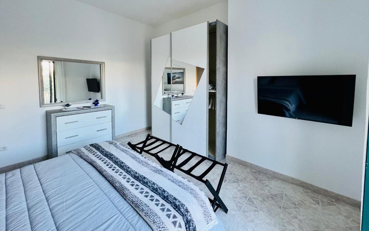 Infinity Experience Casa Vacanza Incantevole Con Terrazzo Скала Екстериор снимка