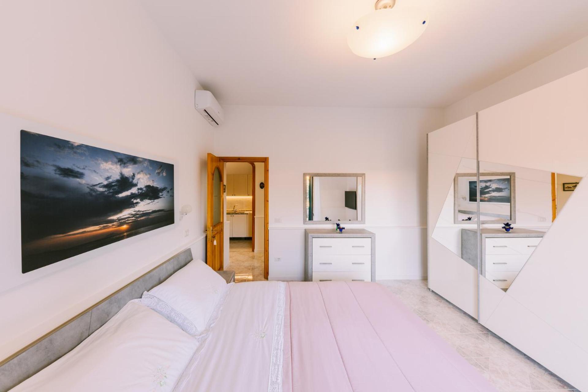 Infinity Experience Casa Vacanza Incantevole Con Terrazzo Скала Екстериор снимка